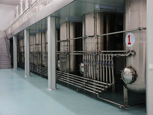 Storage tank
